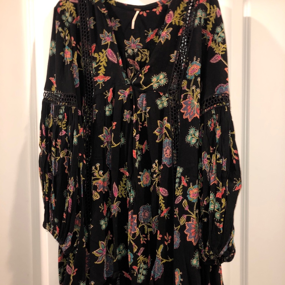 Black floral Free People tunic